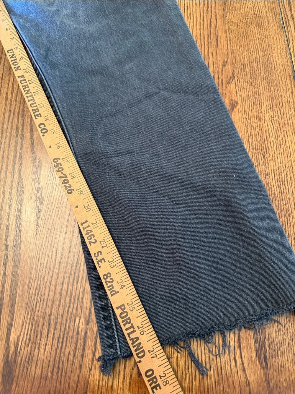 Levi’s black faded 501 Men’s W38 Jeans Cropped Raw Hem Straight Leg